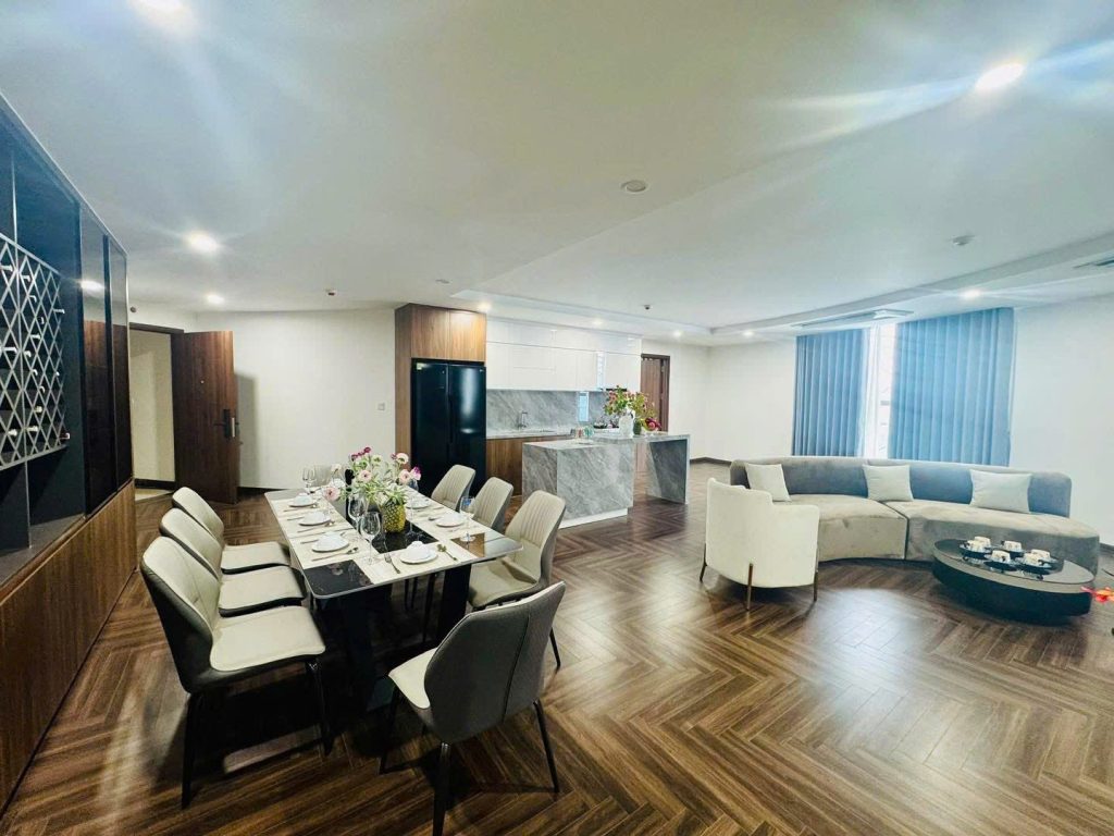 VFLINVEST - Tư Vấn Đầu Tư BĐS Cao Cấp Chuyên Nghiệp & Hiệu Quả Nhất z6885159903979 3796f4e9926c581e993dc848347d4fe9